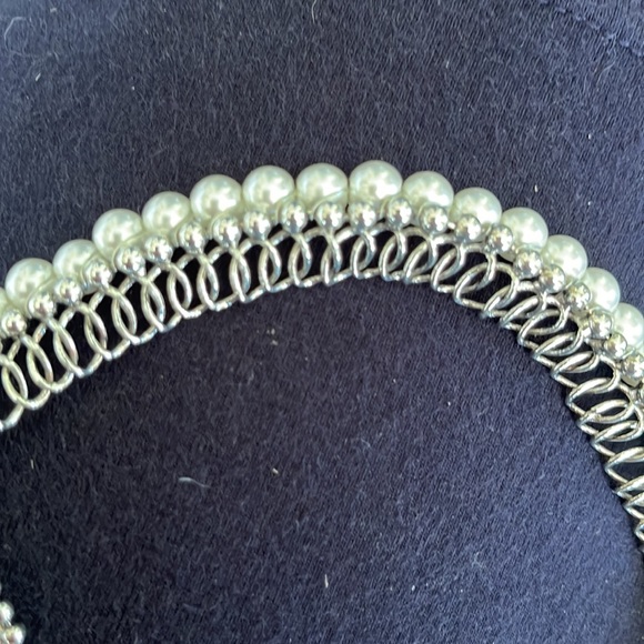 Anthropologie Silver Pearl Necklace - Picture 4 of 4